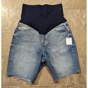 NWT Pink Blush Size 1X Women's Maternity Cut-Off Light Wash Blue Denim Shorts K5